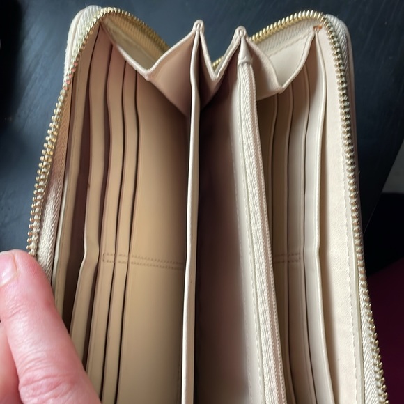 Coach Wallet - Picture 6 of 6